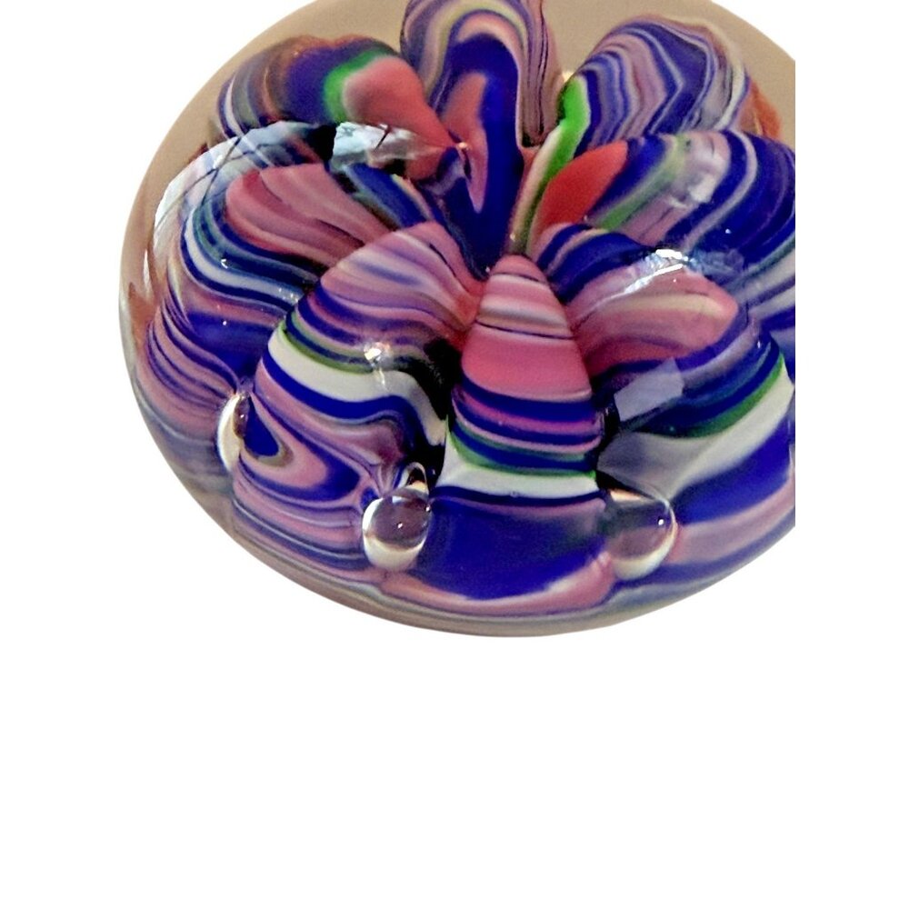 Art Glass Paperweight Signed Joe St. Claire, Ribbon Crimp blue, pink, white - Picture 4 of 10